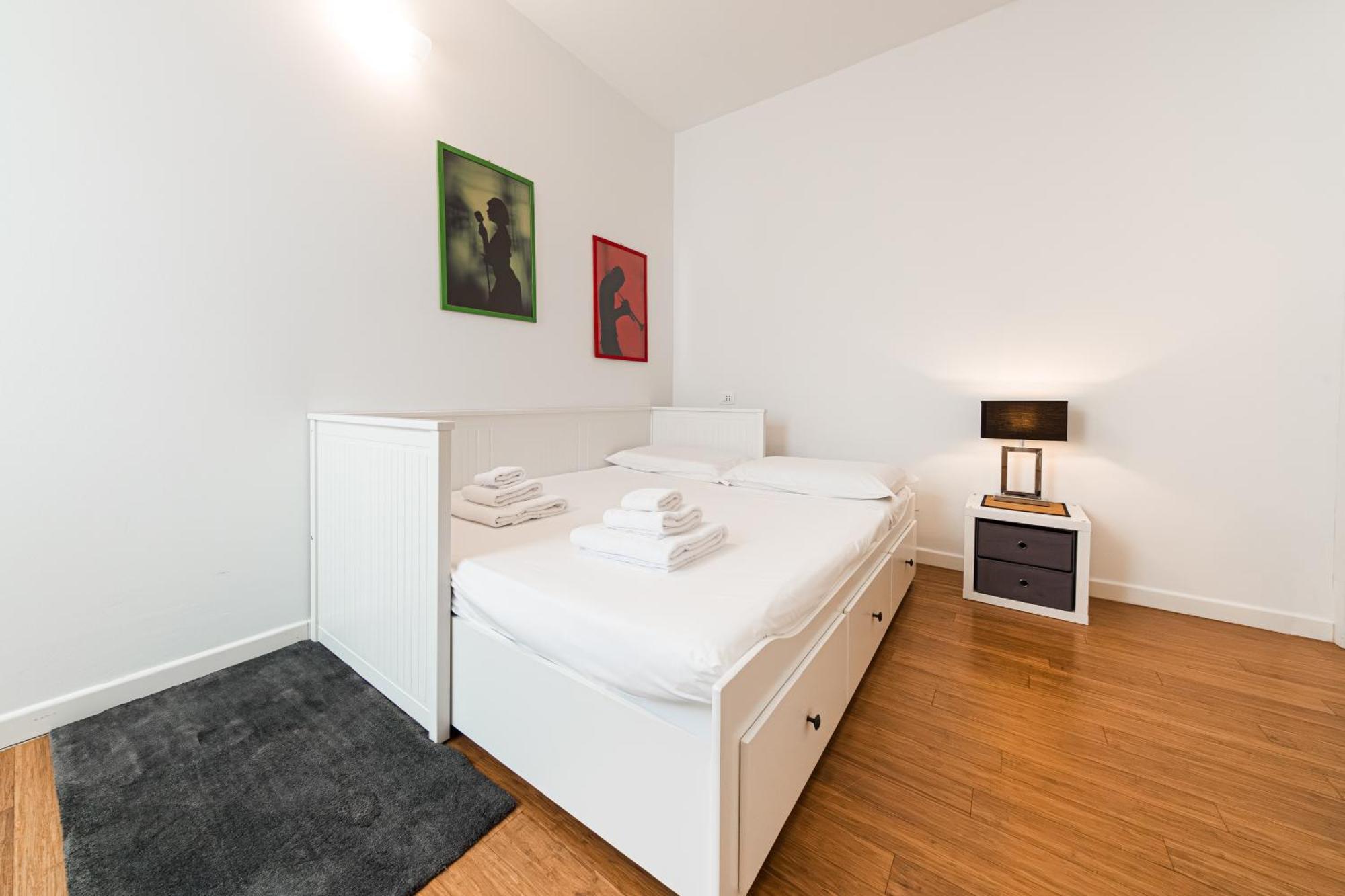 Nettuno Apartment - Private Garden In Bologna Center Εξωτερικό φωτογραφία