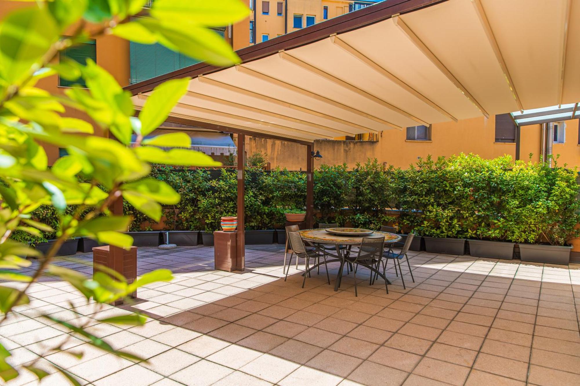 Nettuno Apartment - Private Garden In Bologna Center Εξωτερικό φωτογραφία